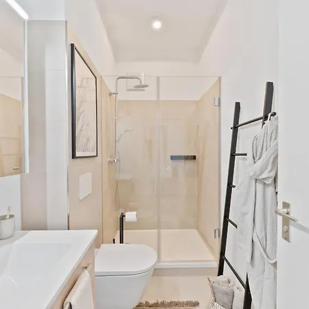 Helle Zentrumsnahe Familienfreundliche Apartment *