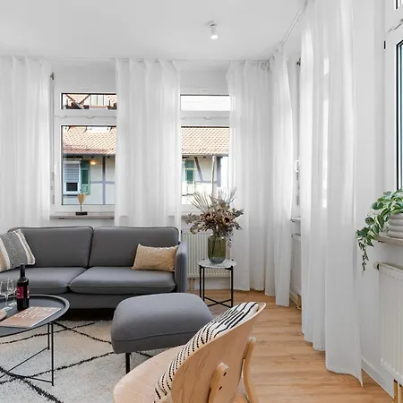 Helle Zentrumsnahe Familienfreundliche Apartment Fellbach